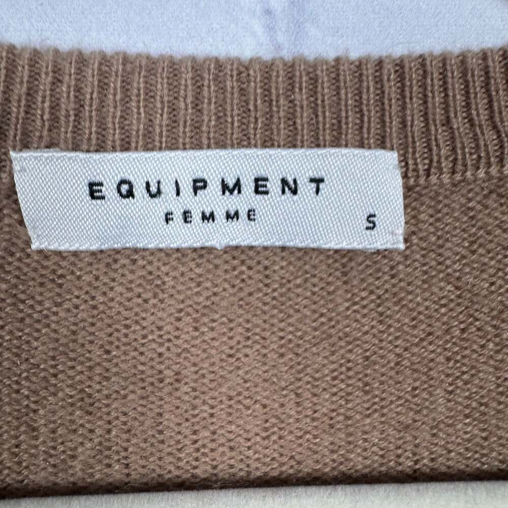 Equipment Femme Sanni Crewneck Cashmere Sweater - Picture 2 of 7
